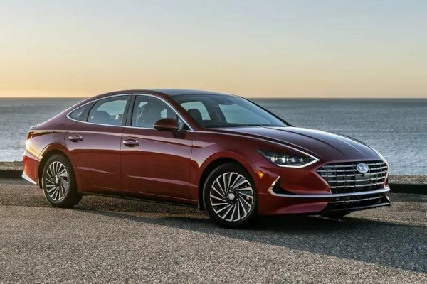 HYUNDAI Sonata 2.0L Hybrid Luxe